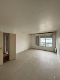 
                                                                                        Location
                                                                                         Beau 2 pièces 50 m² Châtillon