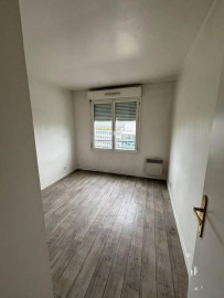 
                                                                                        Location
                                                                                         Beau 2 pièces 50 m² Châtillon