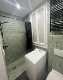
                                                                                        Location
                                                                                         Beau 2 pièces meublé 40m² avec Balcon Filant