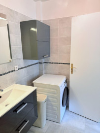
                                                                                        Location
                                                                                         Beau 2 pièces meublé 45m² calme et lumineux