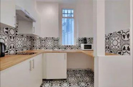 
                                                                                        Location
                                                                                         Beau 2 pièces meublé dispo Janvier Paris 18ème