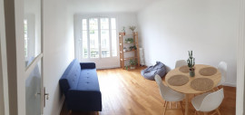 
                                                                                        Location
                                                                                         Beau 2 pièces meublé, lumineux et refait à neuf