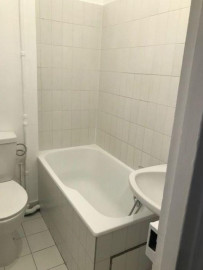 
                                                                                        Location
                                                                                         Beau 2 pièces rénové Gare de Lyon