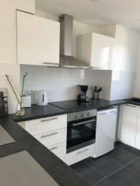 
                                                                                        Location
                                                                                         Beau 2 pièces très lumineux