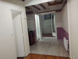 
                                                                                        Location
                                                                                         Beau 2P 30m² avec cour privative