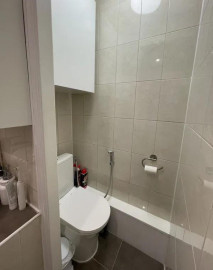 
                                                                                        Location
                                                                                         Beau 2P 32m² meublé et rénové avec balcon