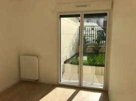 
                                                                                        Location
                                                                                         Beau 2P 37m² avec un petit jardin privatif 13m²