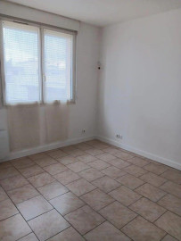 
                                                                                        Location
                                                                                         Beau 2P 38m² avec balcon