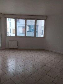 
                                                                                        Location
                                                                                         Beau 2P 38m² avec balcon
