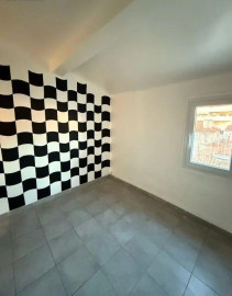 
                                                                                        Location
                                                                                         Beau 2P 40m² propre avec belle terrasse 7m²