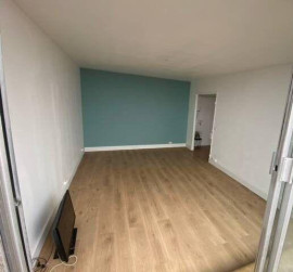 
                                                                                        Location
                                                                                         Beau 2P 42,5 m² orienté ouest avec balcon filant