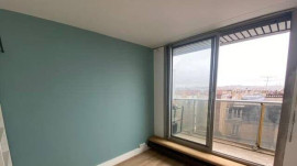 
                                                                                        Location
                                                                                         Beau 2P 42,5 m² orienté ouest avec balcon filant