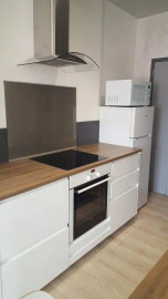 
                                                                                        Location
                                                                                         Beau 2P 42m² meublé hyper centre Saint Etienne