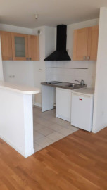 
                                                                                        Location
                                                                                         Beau 2P 43m² avec balcon proche du parc de Sceaux