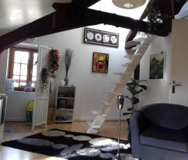 
                                                                                        Location
                                                                                         Beau 2P 43m² en duplex Quartier L'île Feydeau