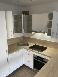 
                                                                                        Location
                                                                                         Beau 2P 44m² refait à neuf