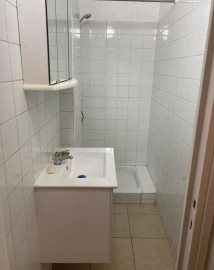 
                                                                                        Location
                                                                                         Beau 2P 45 m² proche gare RER E Noisy le sec