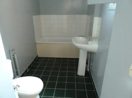 
                                                                                        Location
                                                                                         Beau 2P 45m² proche CHU Clinique Saint-Hilaire