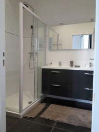 
                                                                                        Location
                                                                                         Beau 2P  45m² quartier des Chartrons