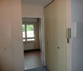 
                                                                                        Location
                                                                                         Beau 2P 46m² dans résidence calme sécurisée