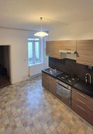 
                                                                                        Location
                                                                                         Beau 2P 48m² + jardin, proche Lillenium