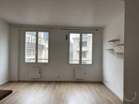 
                                                                                        Location
                                                                                         Beau 2P 49m² avec vue sur place arborée