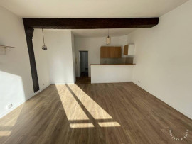 
                                                                                        Location
                                                                                         Beau 2P 49m² avec vue sur place arborée