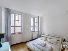 
                                                                                        Location
                                                                                         Beau 2P 49m² meublé avec terrasse