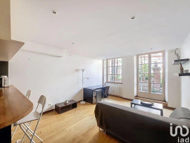 
                                                                                        Location
                                                                                         Beau 2P 49m² meublé avec terrasse