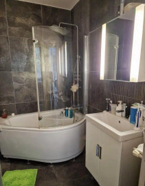 
                                                                                        Location
                                                                                         Beau 2P 50m² dans le quartier prisé de Montsouris