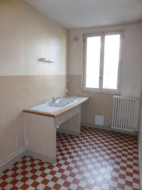
                                                                                        Location
                                                                                         Beau 2P 50m² très lumineux
