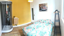 
                                                                                        Location
                                                                                         Beau 2P 50m² très lumineux et très calme