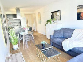 
                                                                                        Location
                                                                                         Beau 2P 53m² de très haut standing