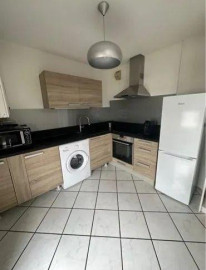 
                                                                                        Location
                                                                                         Beau 2P 54m² avec un joli balcon exposé plein sud