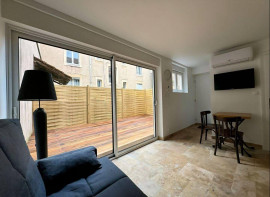 
                                                                                        Location
                                                                                         Beau 2P meublé 20m² avec terrasse et climatisation