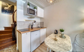 
                                                                                        Location
                                                                                         Beau 2P meublé 22m² proche place Victor Hugo