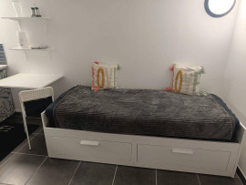 
                                                                                        Location
                                                                                         Beau 2P meublé 28m² idéal étudiant/jeune