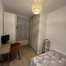 
                                                                                        Location
                                                                                         Beau 2P meublé 30m² gare de la Garenne-Colombes