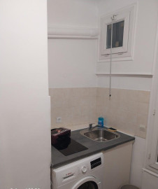 
                                                                                        Location
                                                                                         Beau 2P meublé 30m² refait à neuf décoré avec goût
