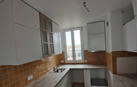 
                                                                                        Location
                                                                                         Beau 2P meublé 32m² (58m² au sol) en duplex