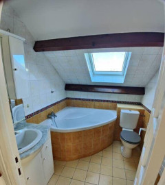 
                                                                                        Location
                                                                                         Beau 2P meublé 32m² (58m² au sol) en duplex