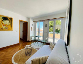 
                                                                                        Location
                                                                                         Beau 2P meublé 32m² lumineux
