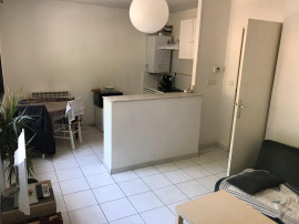 
                                                                                        Location
                                                                                         Beau 2P meublé 33m² au centre historique d'Aix