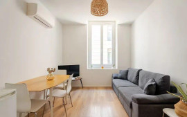 
                                                                                        Location
                                                                                         Beau 2P meublé 33m² Vieux Port en Bail mobilité