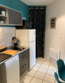 
                                                                                        Location
                                                                                         Beau 2P meublé 34m²