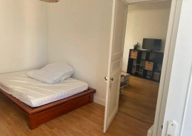 
                                                                                        Location
                                                                                         Beau 2P meublé 34m² entièrement rénové