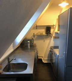 
                                                                                        Location
                                                                                         Beau 2P meublé 34m² refait à neuf sans vis-à-vis