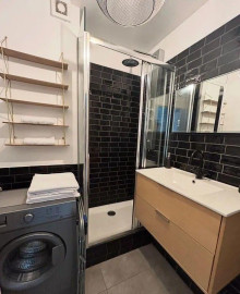 
                                                                                        Location
                                                                                         Beau 2P meublé 35m²