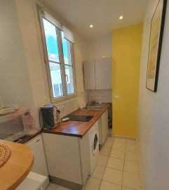 
                                                                                        Location
                                                                                         Beau 2P meublé 35m² entièrement rénové