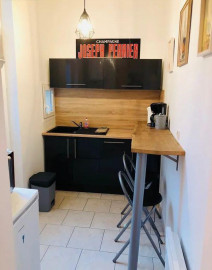 
                                                                                        Location
                                                                                         Beau 2P meublé 35m² place Amélie Doublié